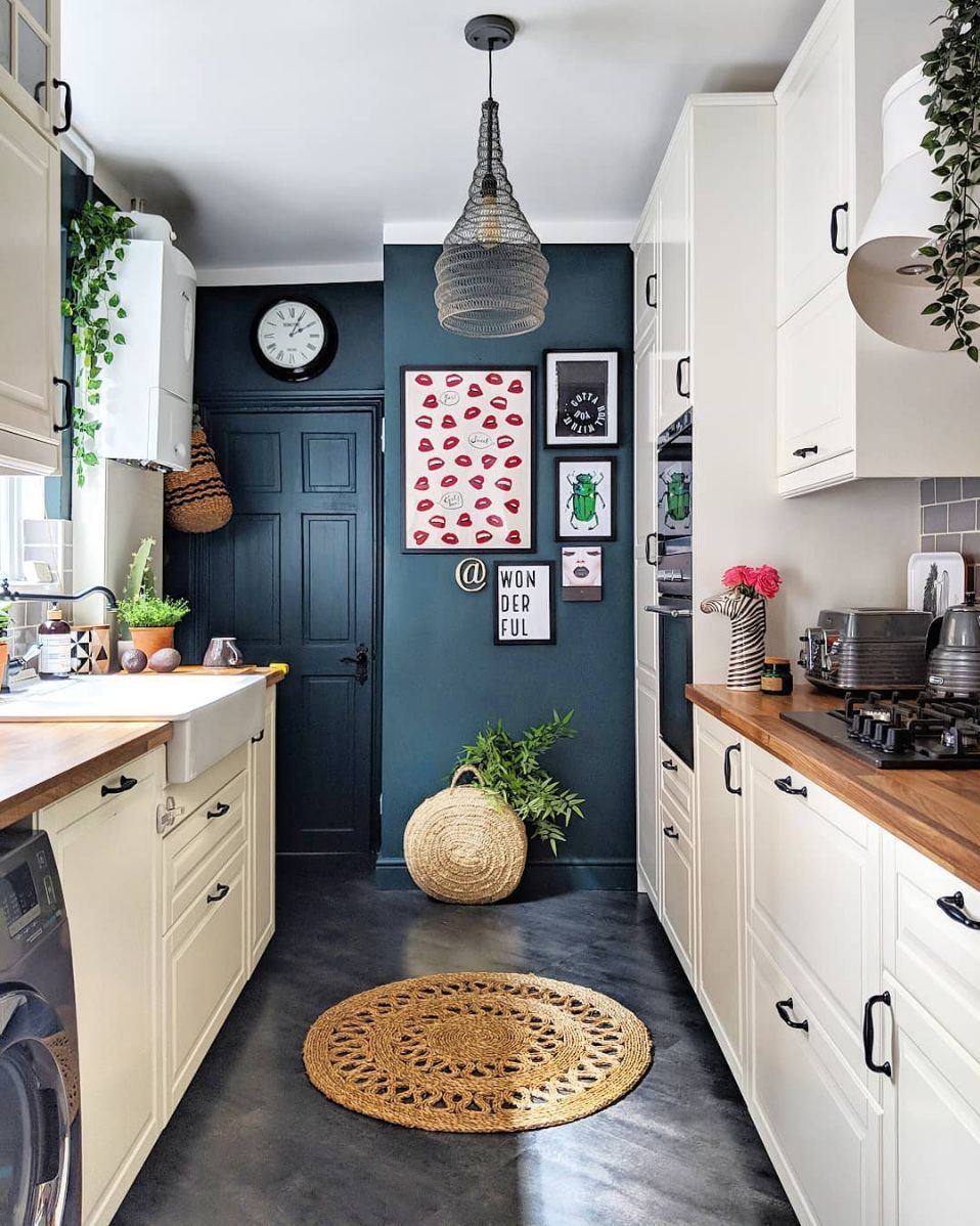 Pop of Color in a Small Kitchen